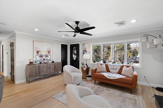 17 Jonathan Dr, Ayer, MA 01432