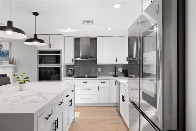 17 Jonathan Dr, Ayer, MA 01432