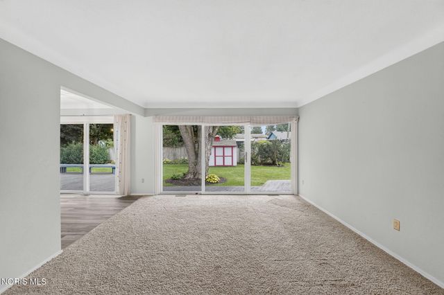 1037 Westbrook Drive, Perrysburg, OH 43551