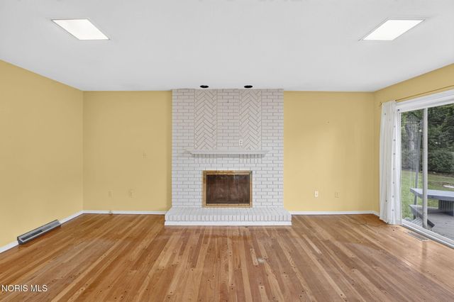 1037 Westbrook Drive, Perrysburg, OH 43551