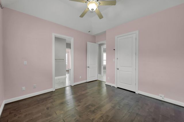 9503 Martha Springs Drive, Houston, TX 77070