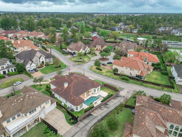 9503 Martha Springs Drive, Houston, TX 77070