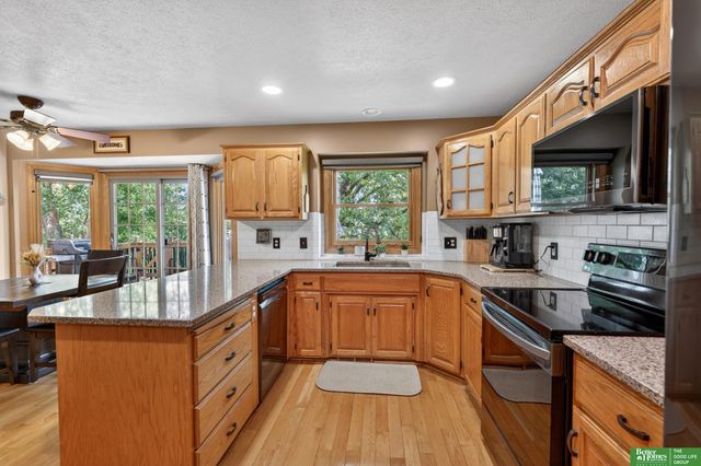 6707 S 163rd Street, Omaha, NE 68135