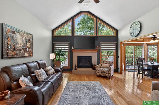 6707 S 163rd Street, Omaha, NE 68135