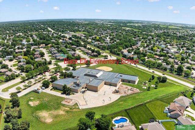 6707 S 163rd Street, Omaha, NE 68135