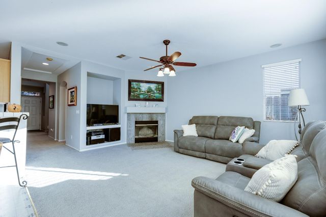 736 Jacob Way, Oakdale, CA 95361