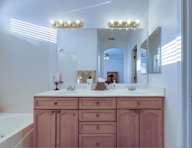 736 Jacob Way, Oakdale, CA 95361