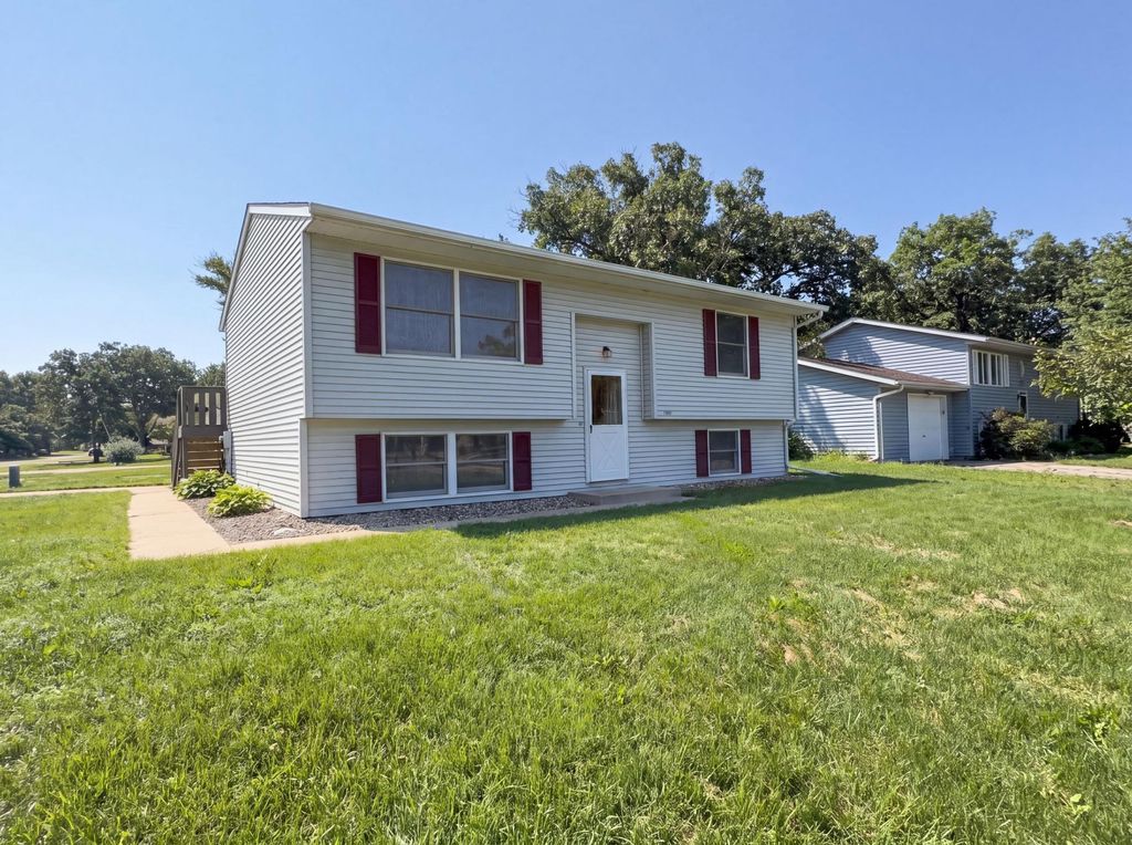 1720 24th Avenue SE, Rochester, MN 55904