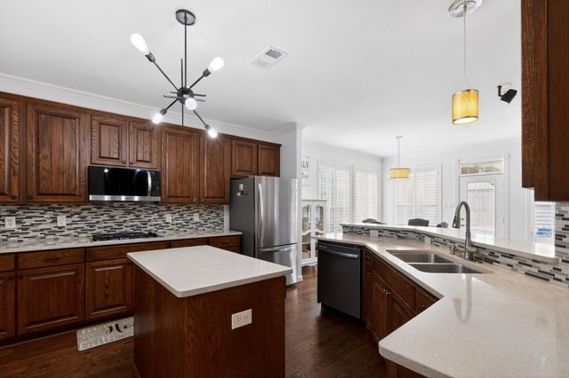 6921 Tartan Trail, Garland, TX 75044