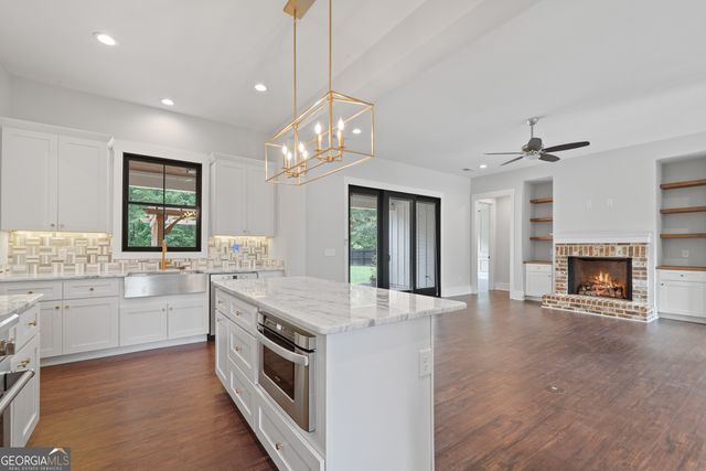 135 Harmony Bay Drive, Eatonton, GA 31024