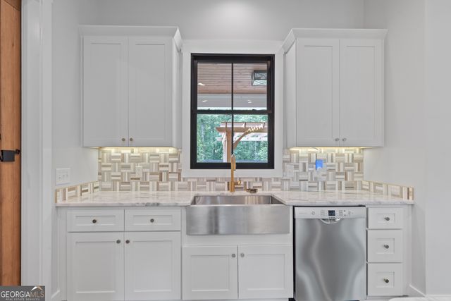 135 Harmony Bay Drive, Eatonton, GA 31024