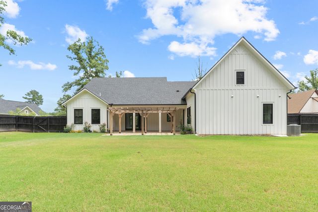 135 Harmony Bay Drive, Eatonton, GA 31024