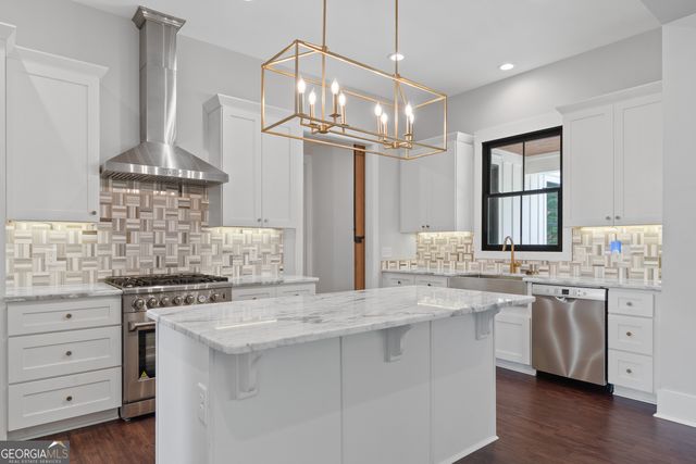 135 Harmony Bay Drive, Eatonton, GA 31024