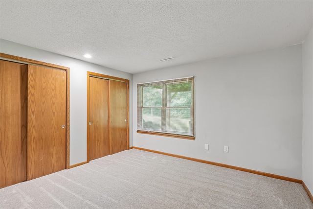3851 92nd Drive, Urbandale, IA 50322