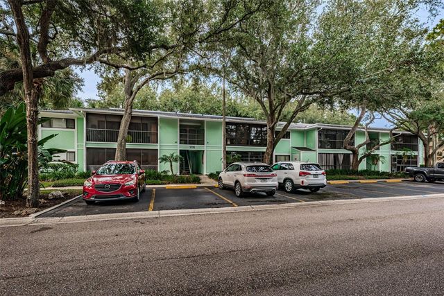 3295 FOX CHASE CIRCLE N 107, Palm Harbor, FL 34683