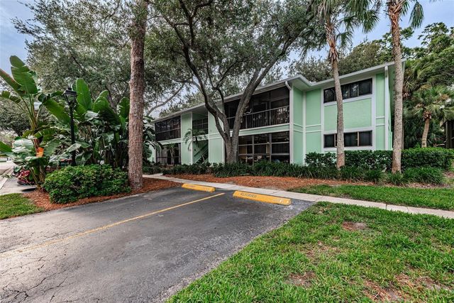 3295 FOX CHASE CIRCLE N 107, Palm Harbor, FL 34683
