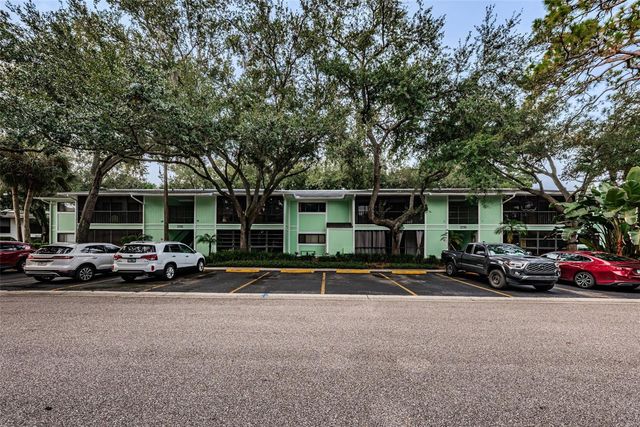 3295 FOX CHASE CIRCLE N 107, Palm Harbor, FL 34683