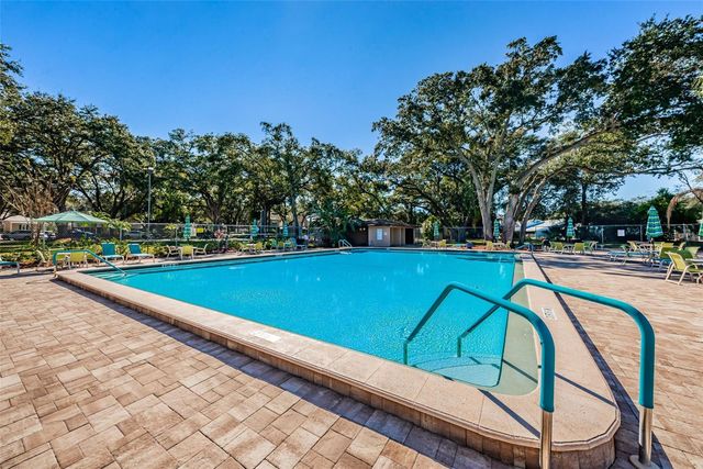 3295 FOX CHASE CIRCLE N 107, Palm Harbor, FL 34683