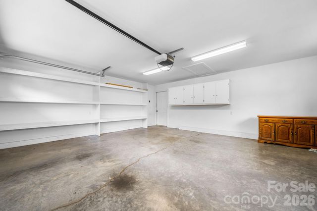 1268 Wexford Village Circle NE, Lenoir, NC 28645