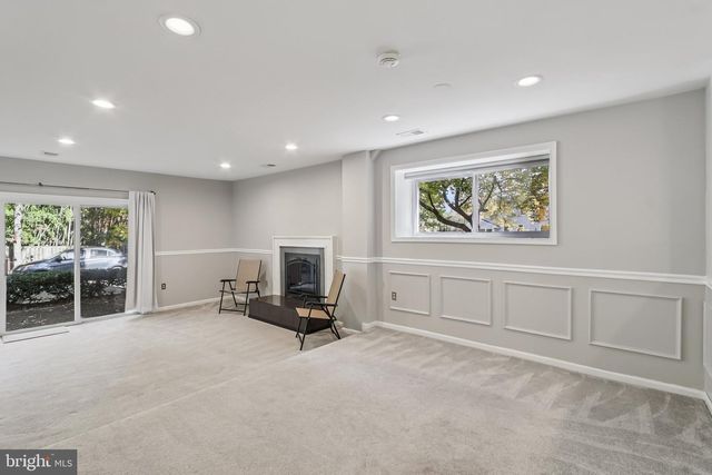 3769 PERSIMMON CIR, Fairfax, VA 22031