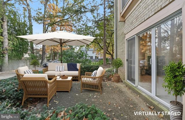 3769 PERSIMMON CIR, Fairfax, VA 22031