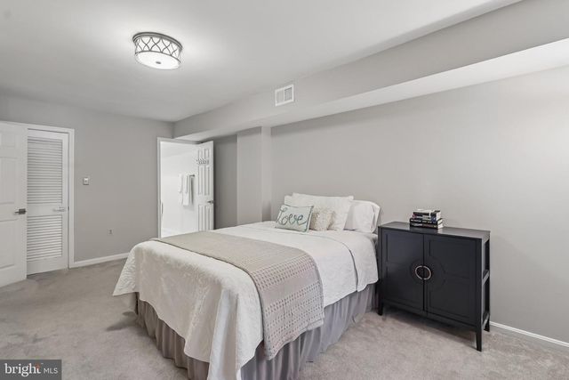 3769 PERSIMMON CIR, Fairfax, VA 22031