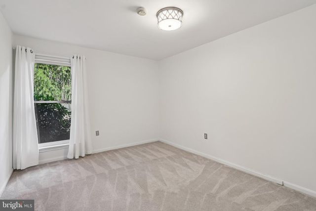 3769 PERSIMMON CIR, Fairfax, VA 22031