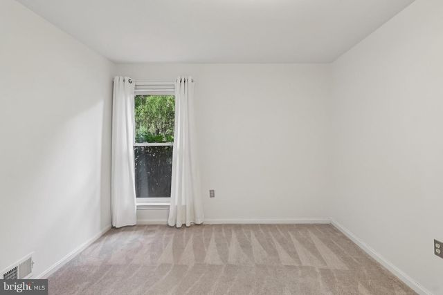 3769 PERSIMMON CIR, Fairfax, VA 22031