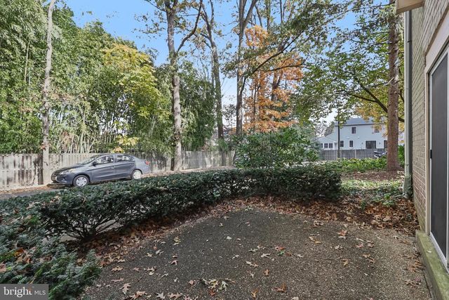 3769 PERSIMMON CIR, Fairfax, VA 22031