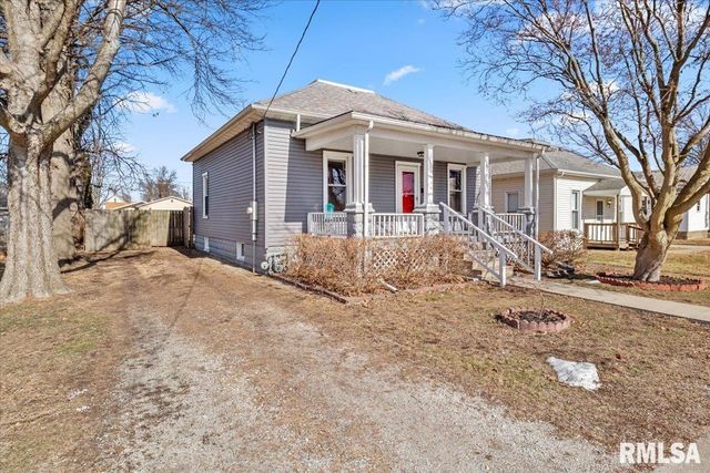 819 W FRANKLIN Street, Taylorville, IL 62568