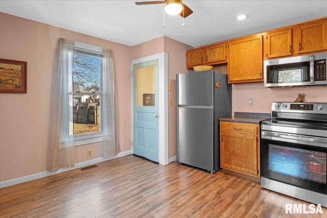 819 W FRANKLIN Street, Taylorville, IL 62568