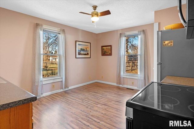 819 W FRANKLIN Street, Taylorville, IL 62568