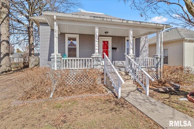 819 W FRANKLIN Street, Taylorville, IL 62568