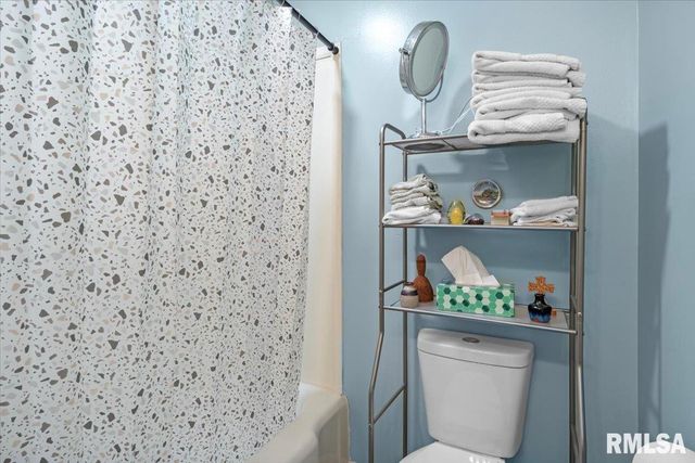 819 W FRANKLIN Street, Taylorville, IL 62568