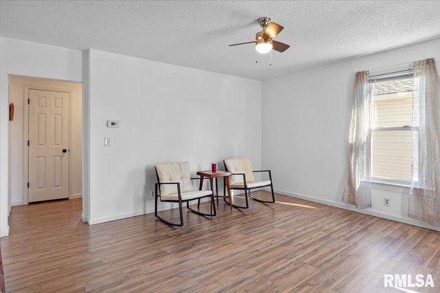 819 W FRANKLIN Street, Taylorville, IL 62568