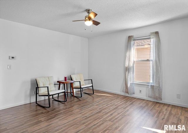 819 W FRANKLIN Street, Taylorville, IL 62568