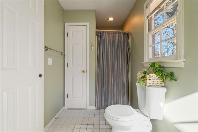 219 Tennis Court NW Lane, Kennesaw, GA 30144