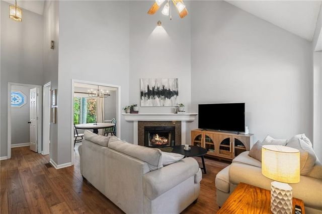 219 Tennis Court NW Lane, Kennesaw, GA 30144