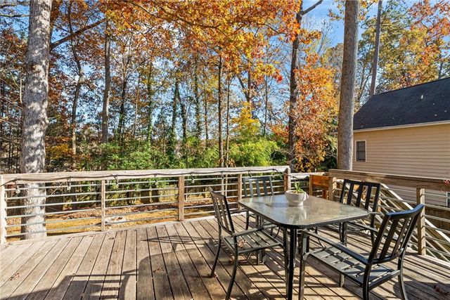 219 Tennis Court NW Lane, Kennesaw, GA 30144