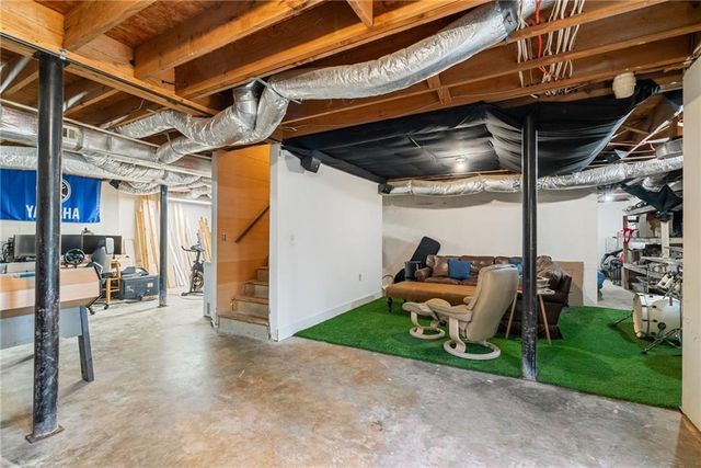 219 Tennis Court NW Lane, Kennesaw, GA 30144