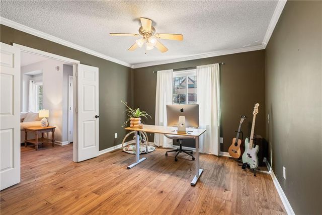 219 Tennis Court NW Lane, Kennesaw, GA 30144