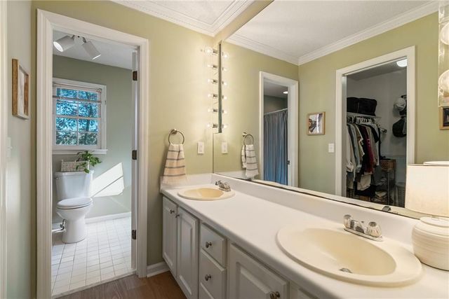 219 Tennis Court NW Lane, Kennesaw, GA 30144