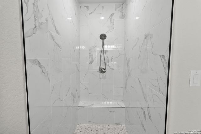 804 W HUNTINGTON ST, Beeville, TX 78102