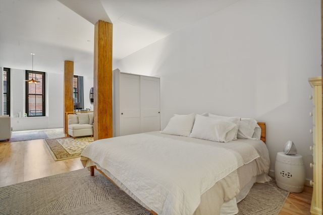 346-354 Congress St 106, Boston, MA 02210