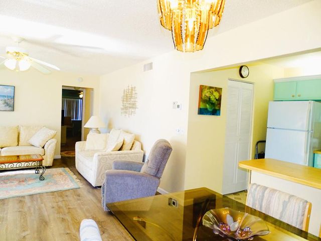 409 Pine Glen Lane A-2, Greenacres, FL 33463