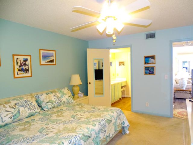 409 Pine Glen Lane A-2, Greenacres, FL 33463