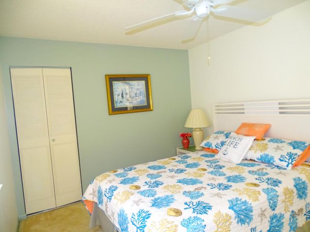 409 Pine Glen Lane A-2, Greenacres, FL 33463