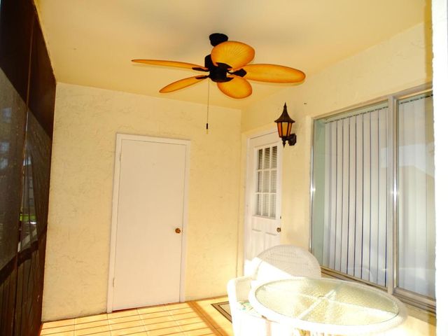 409 Pine Glen Lane A-2, Greenacres, FL 33463