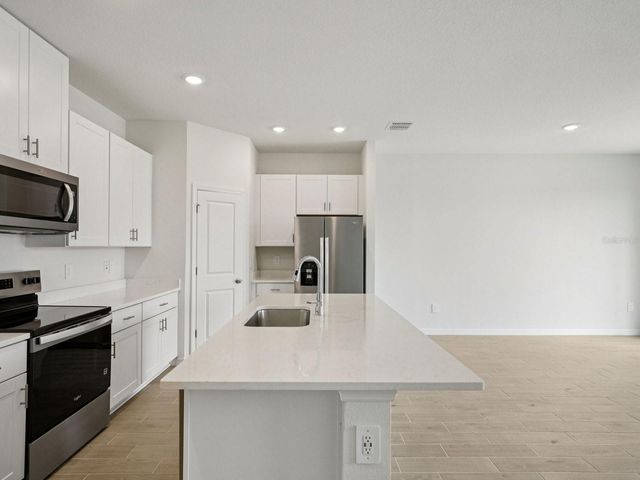 1772 COOLRIDGE PLACE, Zephyrhills, FL 33541