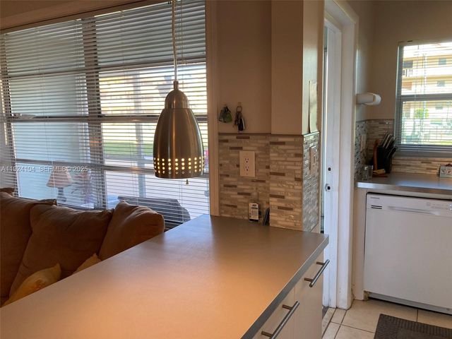 5300 Washington Street N117, Hollywood, FL 33021
